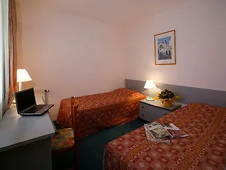 Aparthotel Citadines Antigone 3*