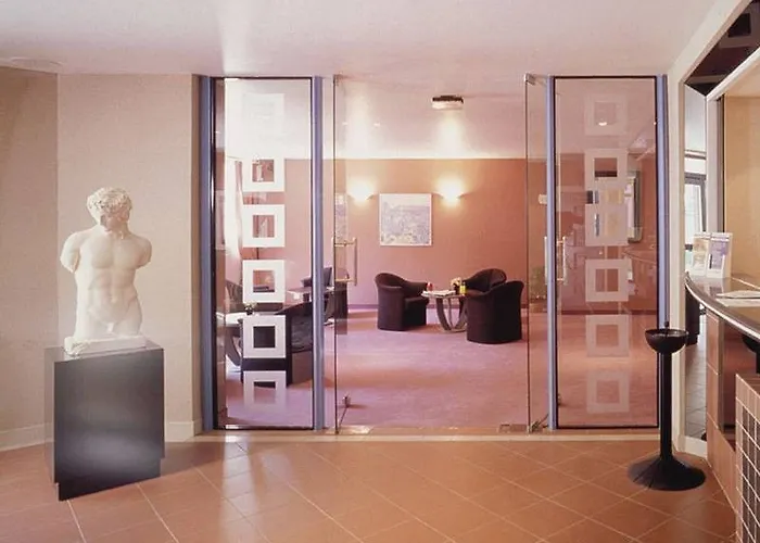 Apartahotel Citadines Antigone 3*
